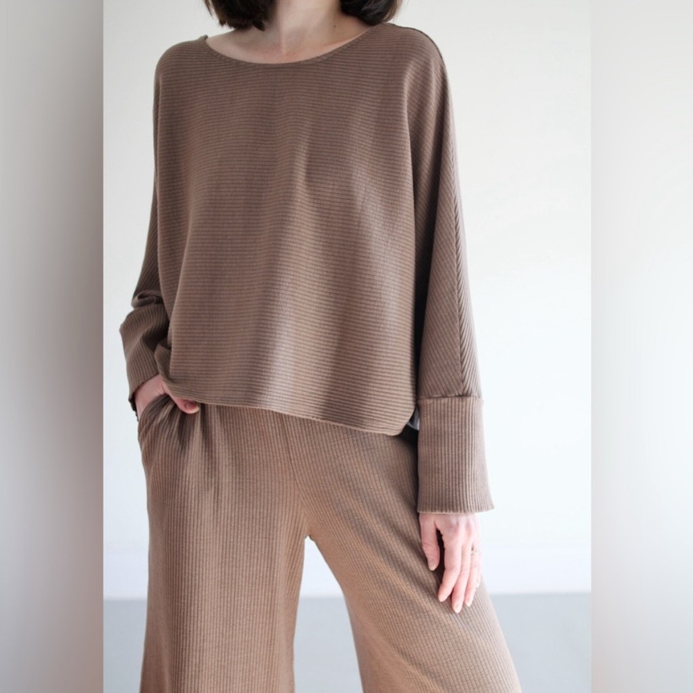 VETTA Ribbed Lounge Set